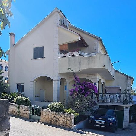Apartmani Fani Supetar Exterior photo